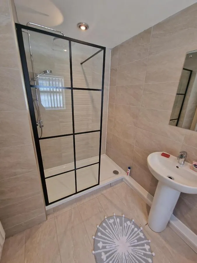 Holiday home Deacon View Villa Widnes